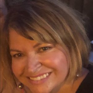 Meet your Posher, Lucy